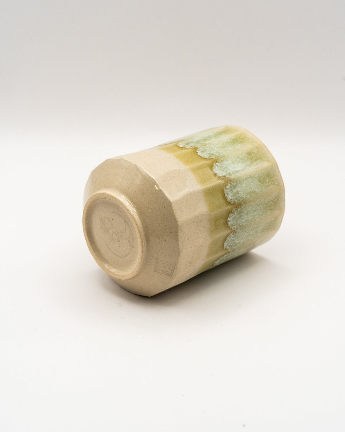 Yunomi - Sabina Benčíková (Struktura Ceramics) - CIABA | JAPOŃSKA ZIELONA HERBATA