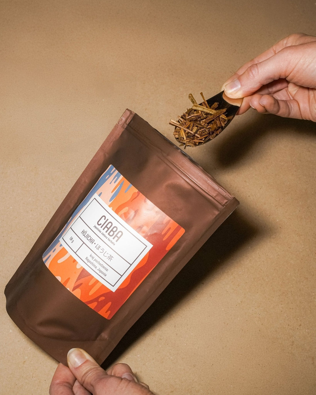 Hojicha – japońska prażona herbata o wyjątkowym aromacie - CIABA | JAPOŃSKA ZIELONA HERBATA