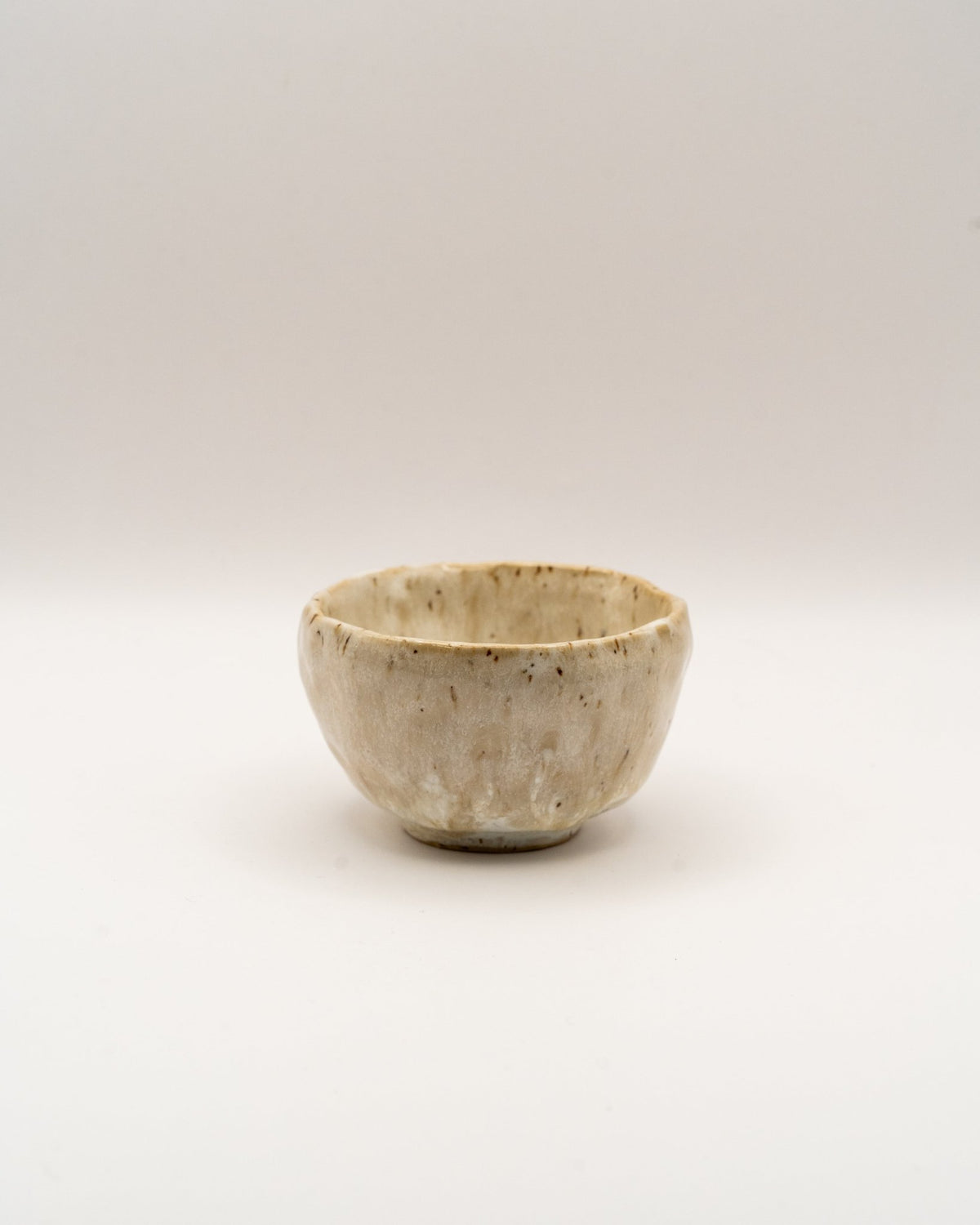 Yunomi - Sabina Benčíková (Struktura Ceramics) - CIABA | JAPOŃSKA ZIELONA HERBATA