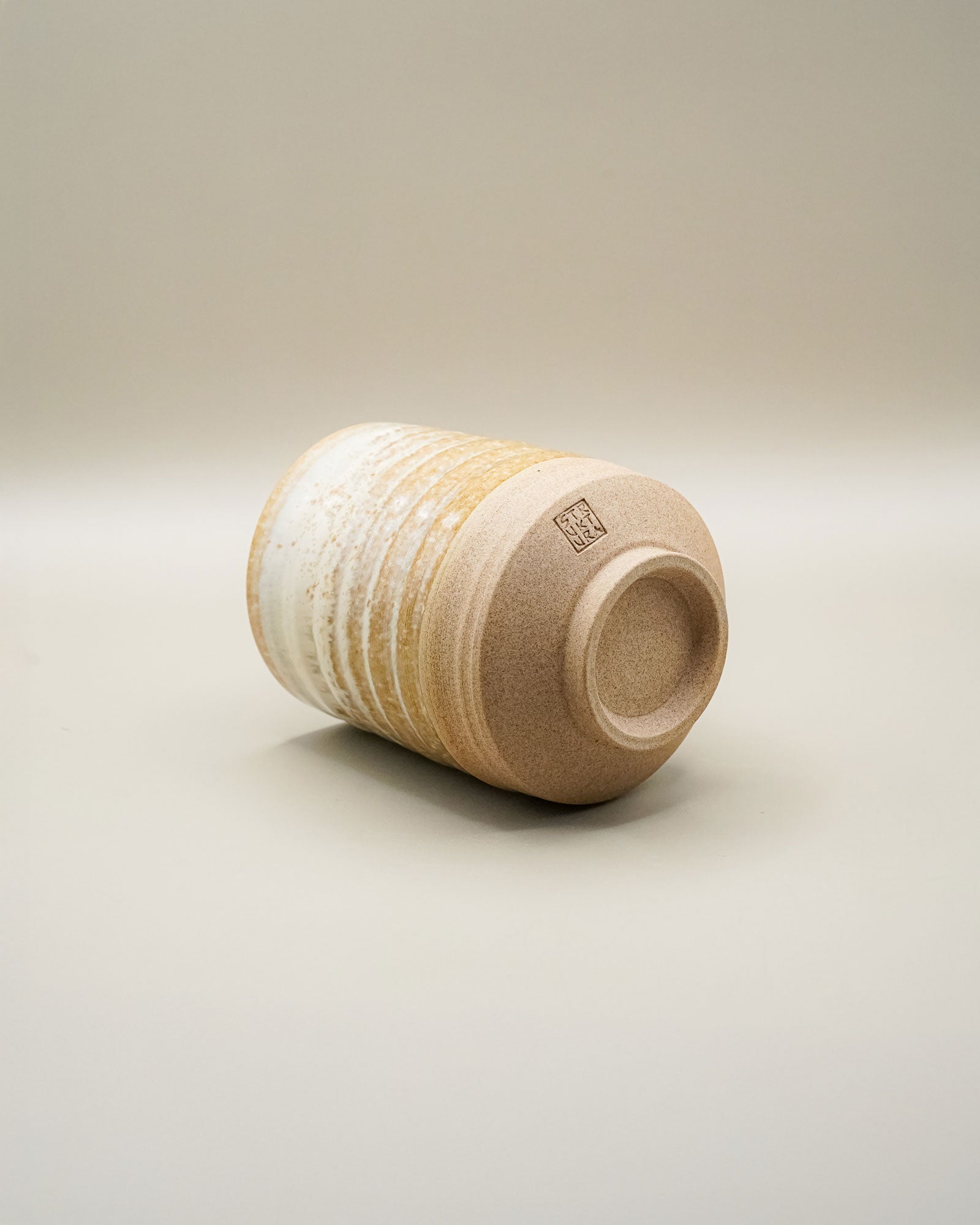 Yunomi - Sabina Benčíková (Struktura Ceramics) - CIABA | JAPOŃSKA ZIELONA HERBATA