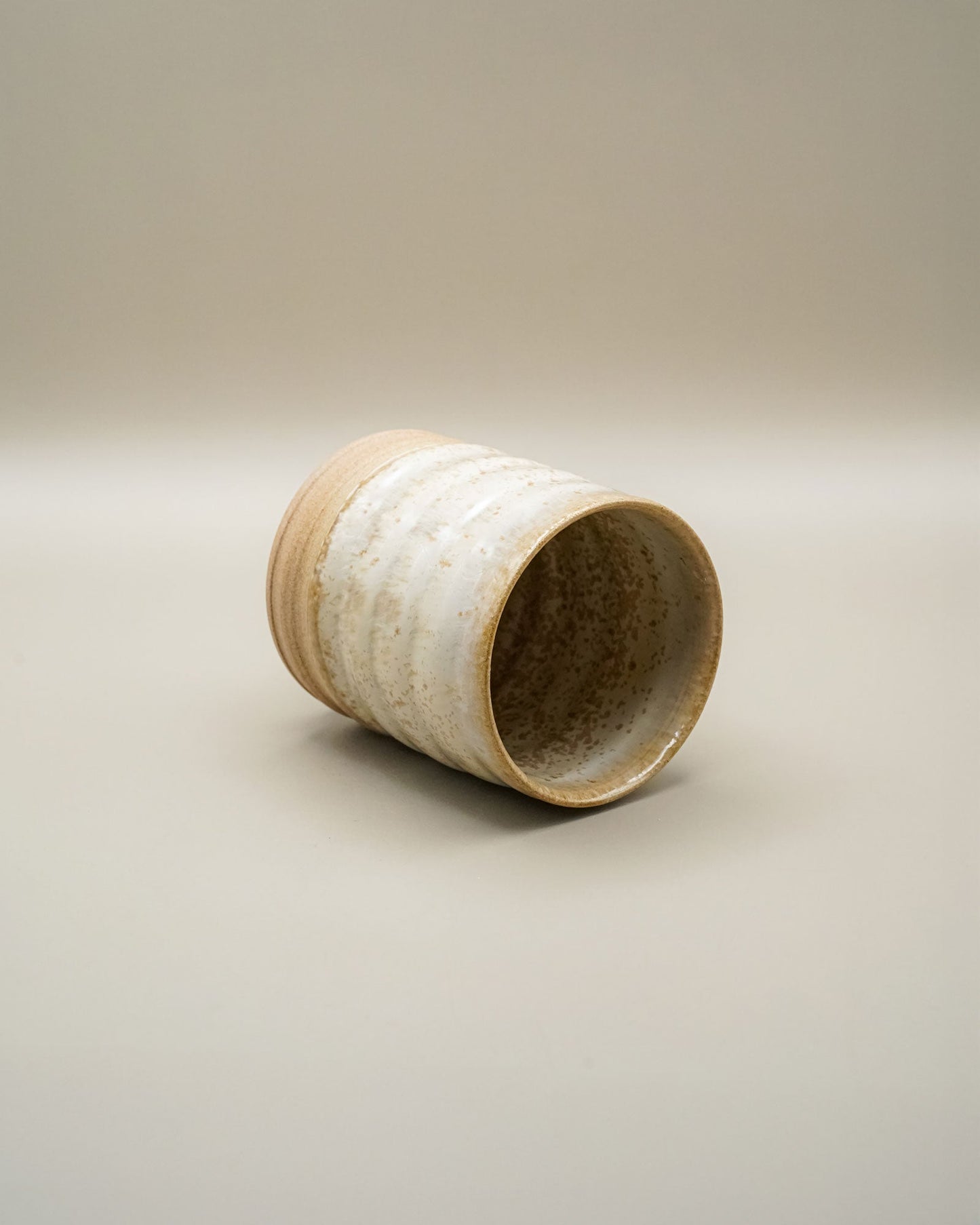 Yunomi - Sabina Benčíková (Struktura Ceramics) - CIABA | JAPOŃSKA ZIELONA HERBATA