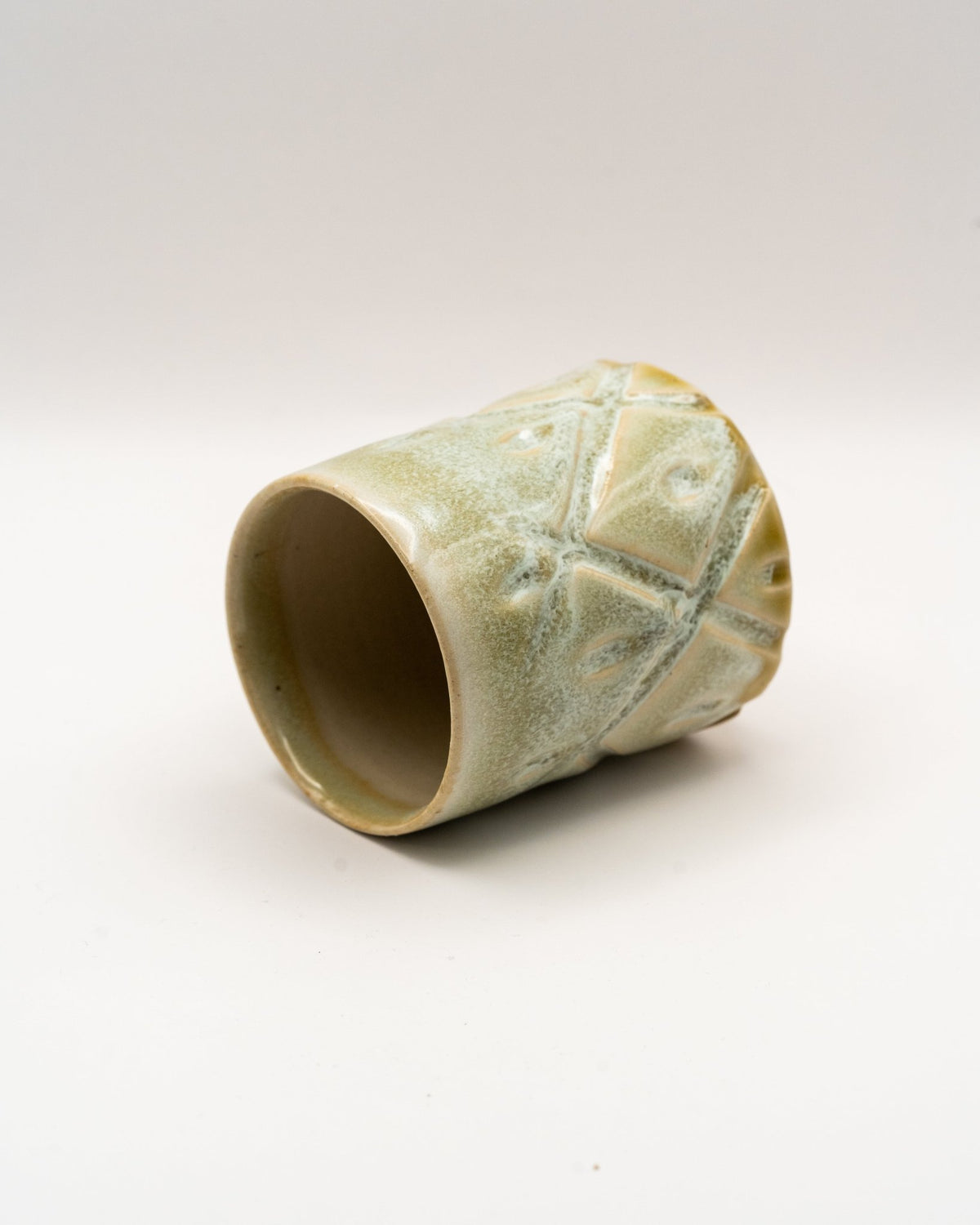 Yunomi - Sabina Benčíková (Struktura Ceramics) - CIABA | JAPOŃSKA ZIELONA HERBATA