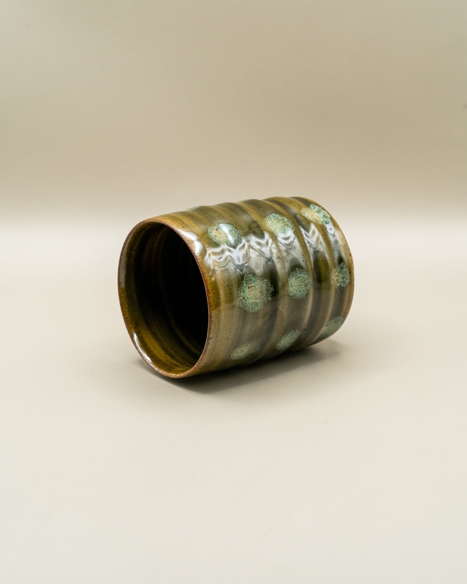 Yunomi - Sabina Benčíková (Struktura Ceramics) - CIABA | JAPOŃSKA ZIELONA HERBATA