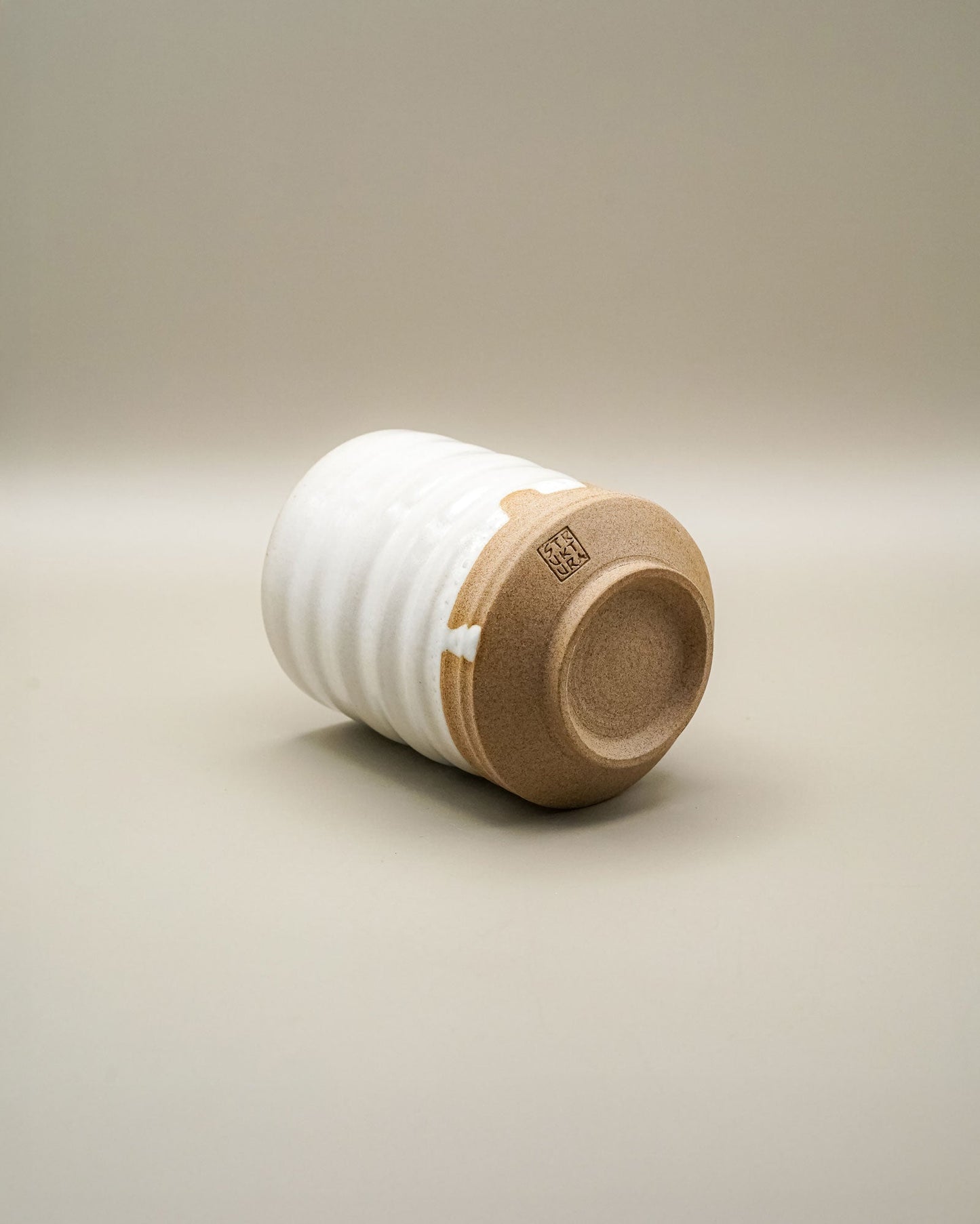 Yunomi - Sabina Benčíková (Struktura Ceramics) - CIABA | JAPOŃSKA ZIELONA HERBATA