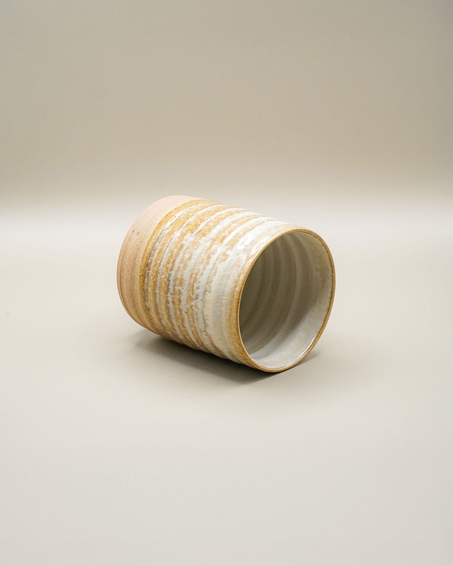 Yunomi - Sabina Benčíková (Struktura Ceramics) - CIABA | JAPOŃSKA ZIELONA HERBATA