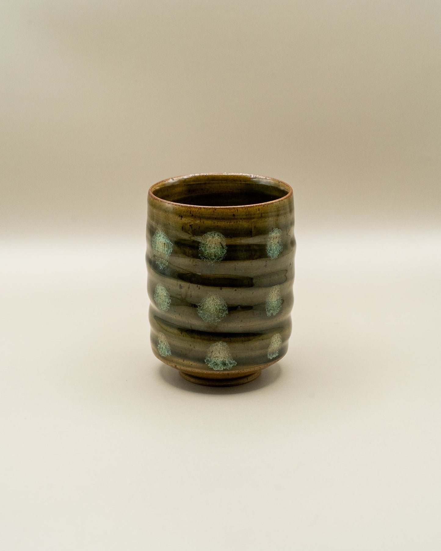 Yunomi - Sabina Benčíková (Struktura Ceramics) - CIABA | JAPOŃSKA ZIELONA HERBATA