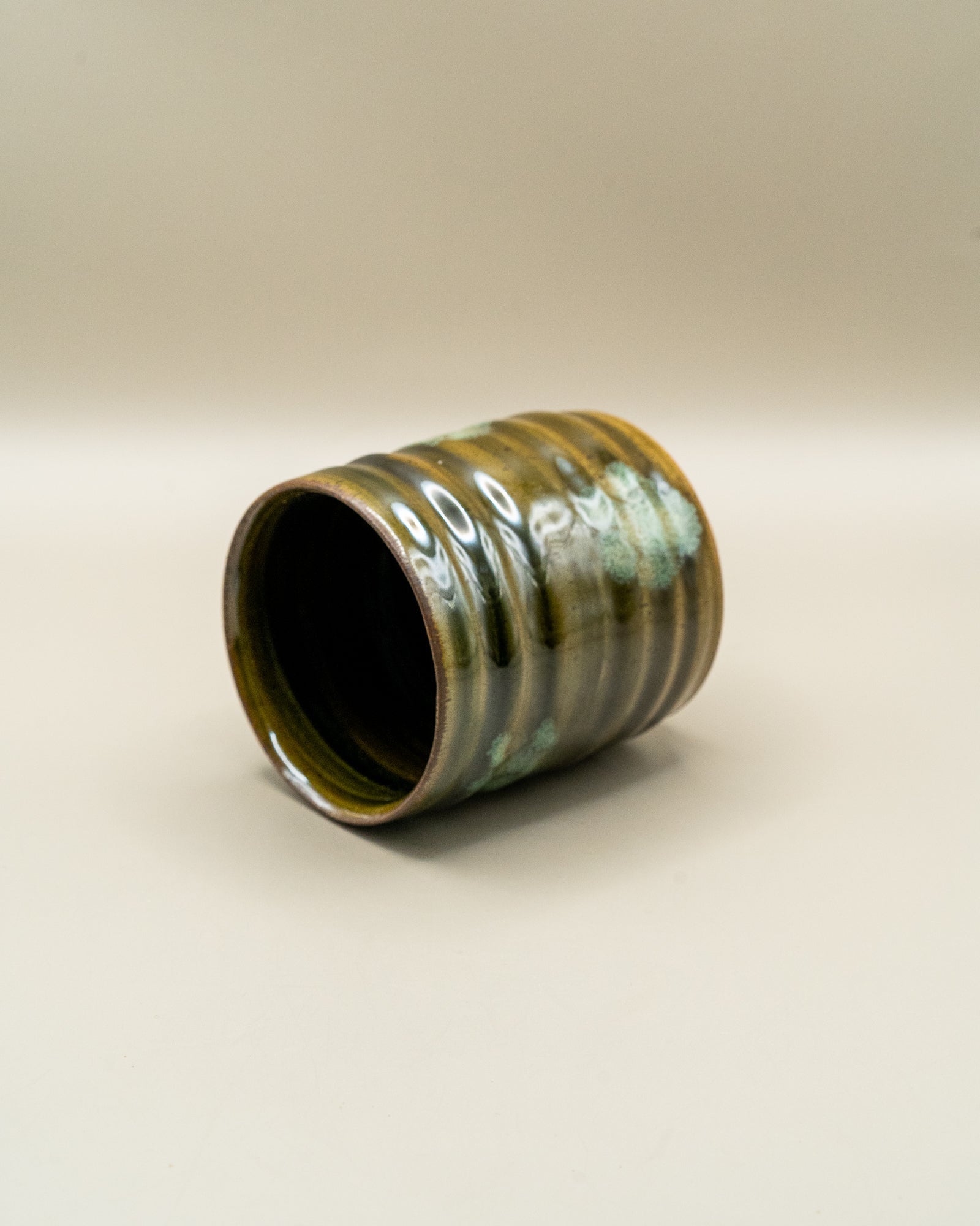 Yunomi - Sabina Benčíková (Struktura Ceramics) - CIABA | JAPOŃSKA ZIELONA HERBATA