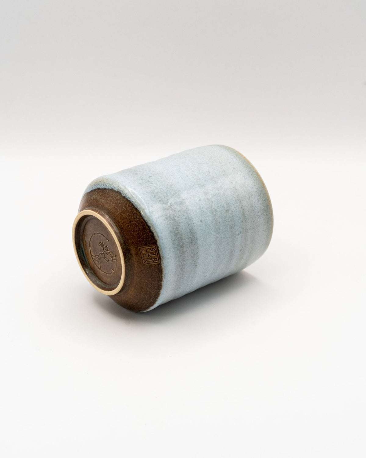 Yunomi - Sabina Benčíková (Struktura Ceramics) - CIABA | JAPOŃSKA ZIELONA HERBATA